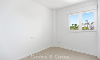 Gloednieuw luxe appartement te koop op loopafstand van het strand op de New Golden Mile tussen Marbella en Estepona 801568 