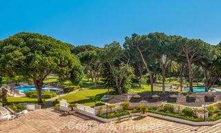 Gerenoveerd luxe appartement met zeezicht te koop in Playas del Duque in Puerto Banus, Marbella 801659 