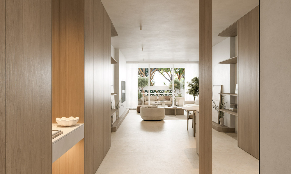 Gerenoveerd luxe appartement met zeezicht te koop in Playas del Duque in Puerto Banus, Marbella 801681