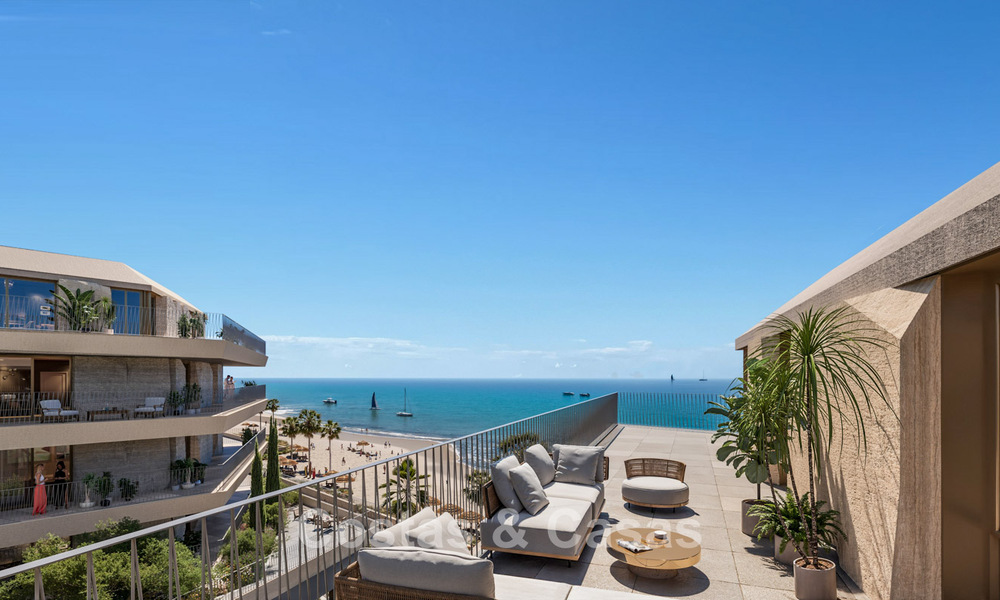 Nieuwe boutique appartementen te koop in een eerstelijnsstrand complex in La Duquesa, Manilva, Costa del Sol 801605