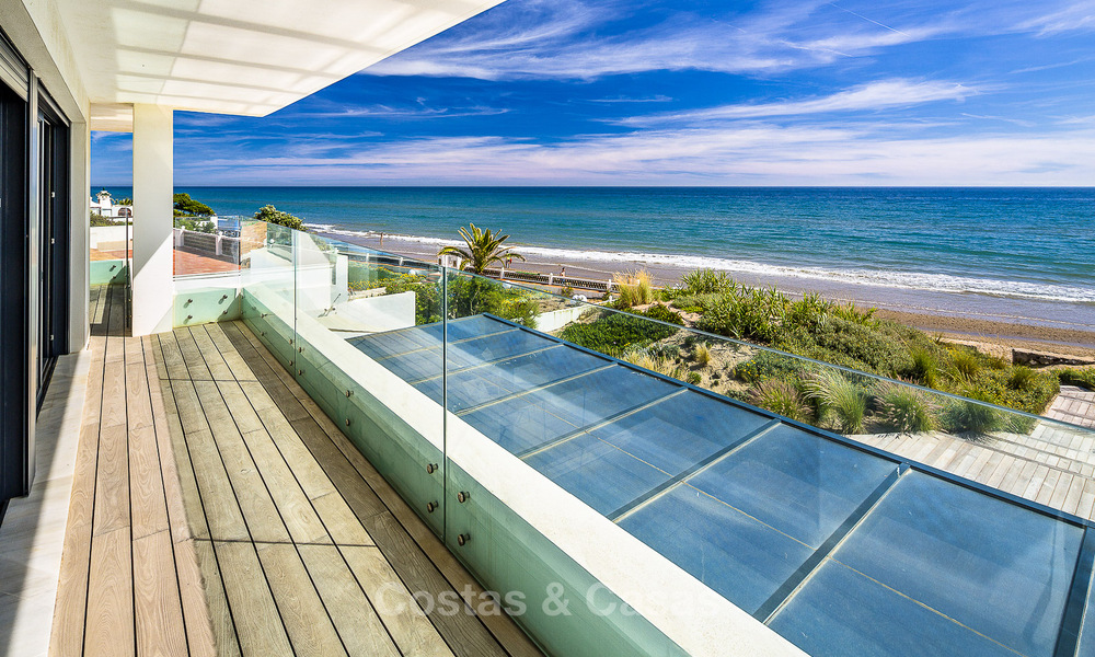 Villa's te koop in Costabella, een beachside urbanisatie aan de mooiste stranden van Marbella 801592