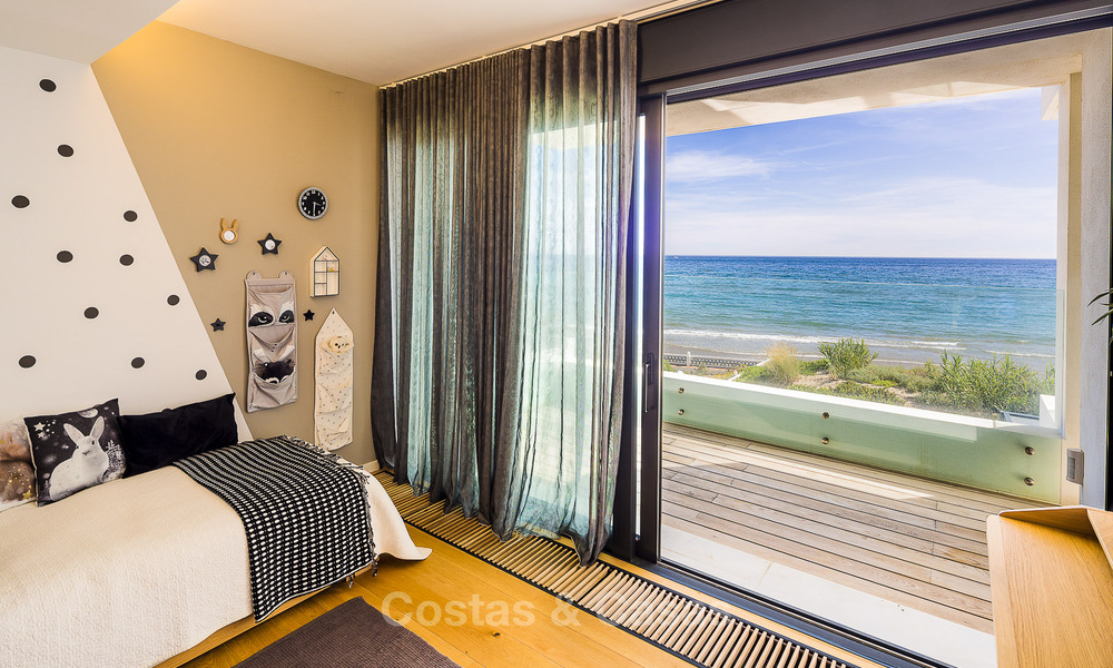 Villa's te koop in Costabella, een beachside urbanisatie aan de mooiste stranden van Marbella 801594