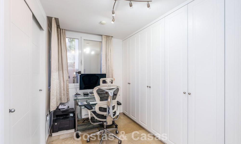 Ruim 4-slaapkamer appartement met panoramisch uitzicht te koop in de heuvels van Marbella - Benahavis 801730