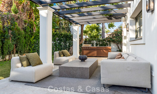 Elegante villa met Franse Provençaalse invloeden te koop in het begeerde Nueva Andalucia, Marbella 801761 
