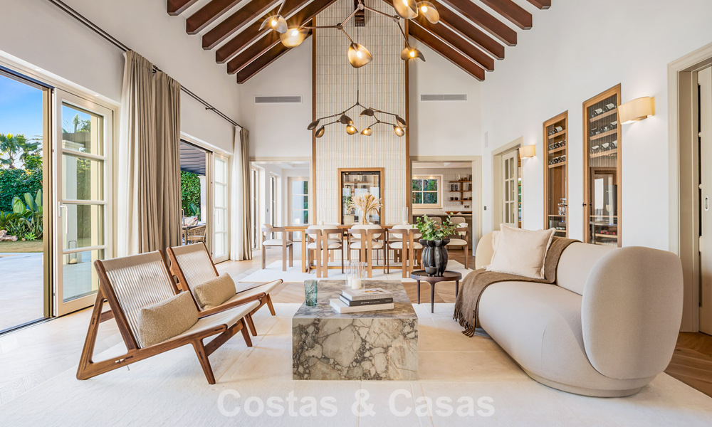 Elegante villa met Franse Provençaalse invloeden te koop in het begeerde Nueva Andalucia, Marbella 801783
