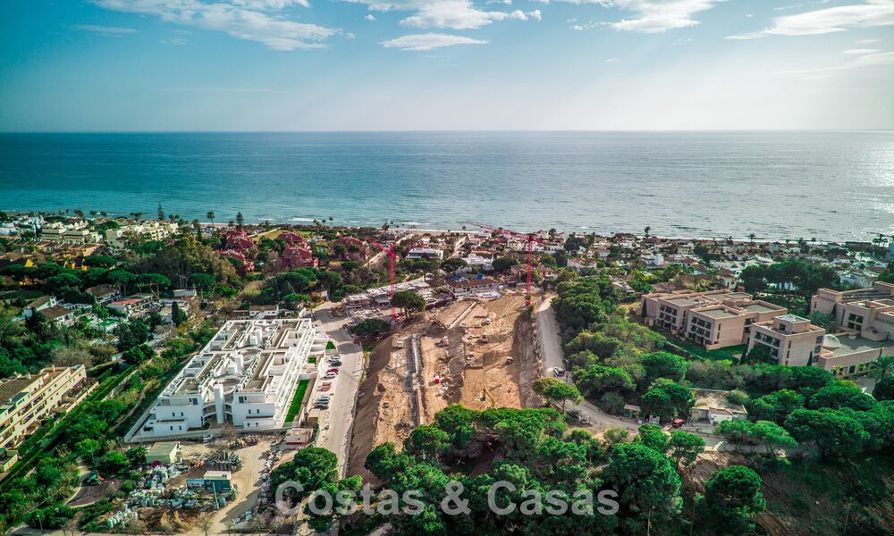 Moderne halfvrijstaande villa te koop op loopafstand van het strand in Elviria, Marbella 801841