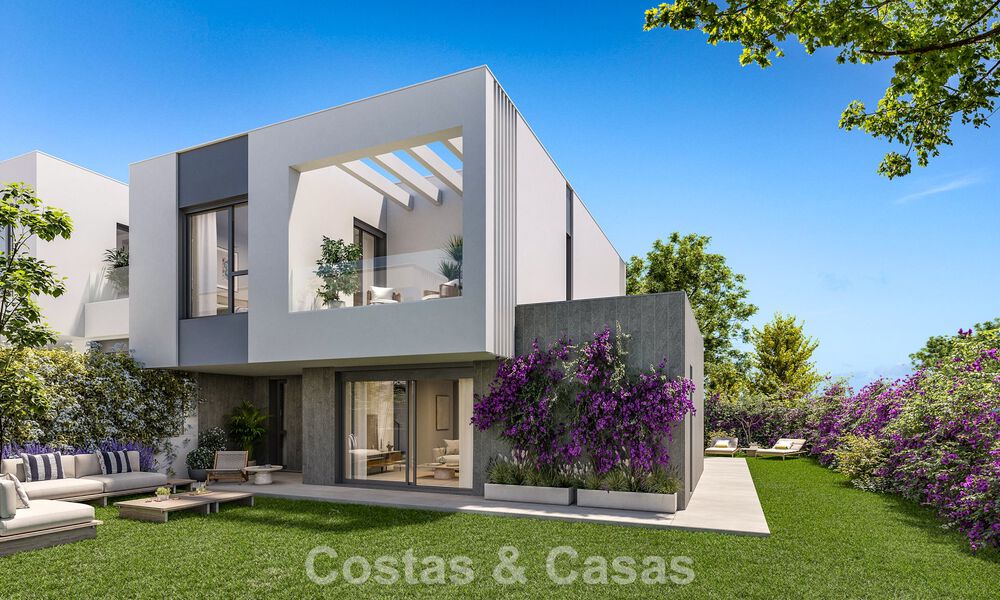 Moderne halfvrijstaande villa te koop op loopafstand van het strand in Elviria, Marbella 801846