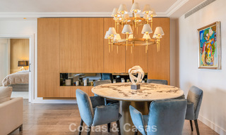 Luxueus tuinappartement met zeezicht te koop in Los Granados, een eerstelijnsstrand complex, in Puerto Banus, Marbella 801902 