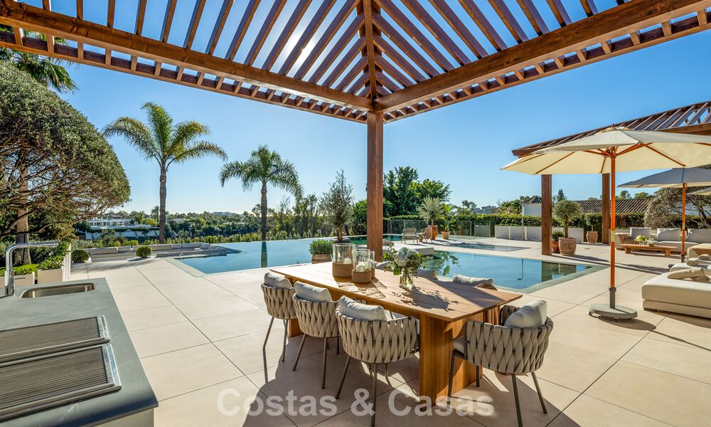 Hedendaagse, mediterrane luxevilla te koop, eerstelijnsgolf in een begeerde golfwijk van Nueva Andalucia, Marbella 801909