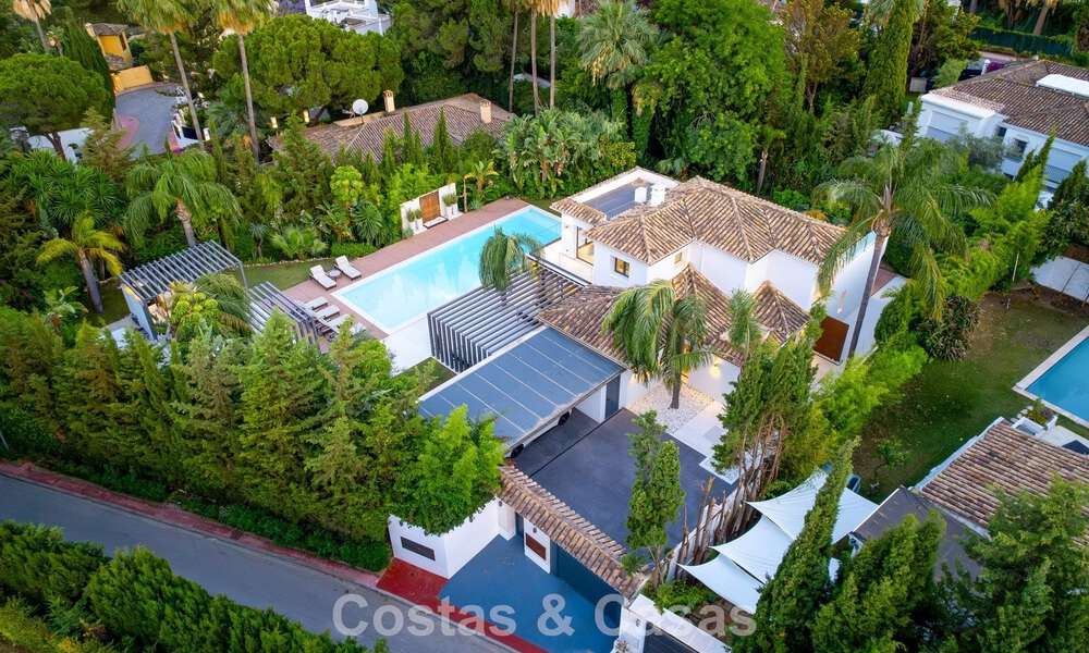 Moderne luxevilla met verwarmd zwembad te koop in La Brisas, Nueva Andalucia, Marbella 801941