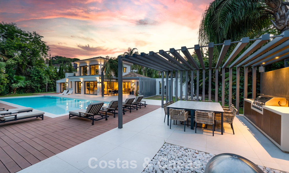 Moderne luxevilla met verwarmd zwembad te koop in La Brisas, Nueva Andalucia, Marbella 801943