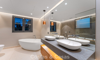 Moderne luxevilla met verwarmd zwembad te koop in La Brisas, Nueva Andalucia, Marbella 801952 