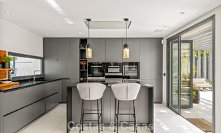 Moderne luxevilla met verwarmd zwembad te koop in La Brisas, Nueva Andalucia, Marbella 801961 