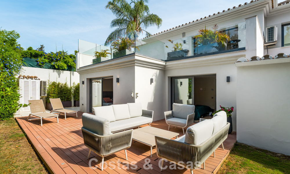 Moderne luxevilla met verwarmd zwembad te koop in La Brisas, Nueva Andalucia, Marbella 801977