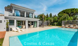 Moderne luxevilla met verwarmd zwembad te koop in La Brisas, Nueva Andalucia, Marbella 802005 