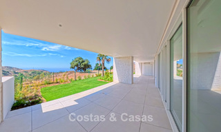 Moderne nieuwbouwappartementen met panoramisch zeezicht te koop nabij Elviria, Marbella Oost 802031 