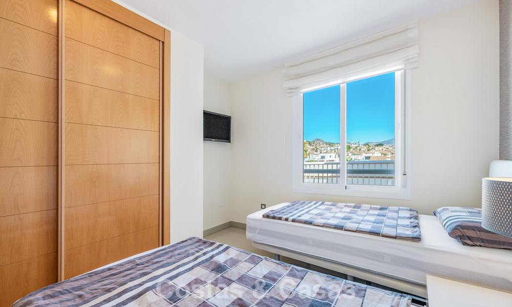 Top-floor appartement te koop op de New Golden Mile tussen Marbella en Estepona centrum 802064