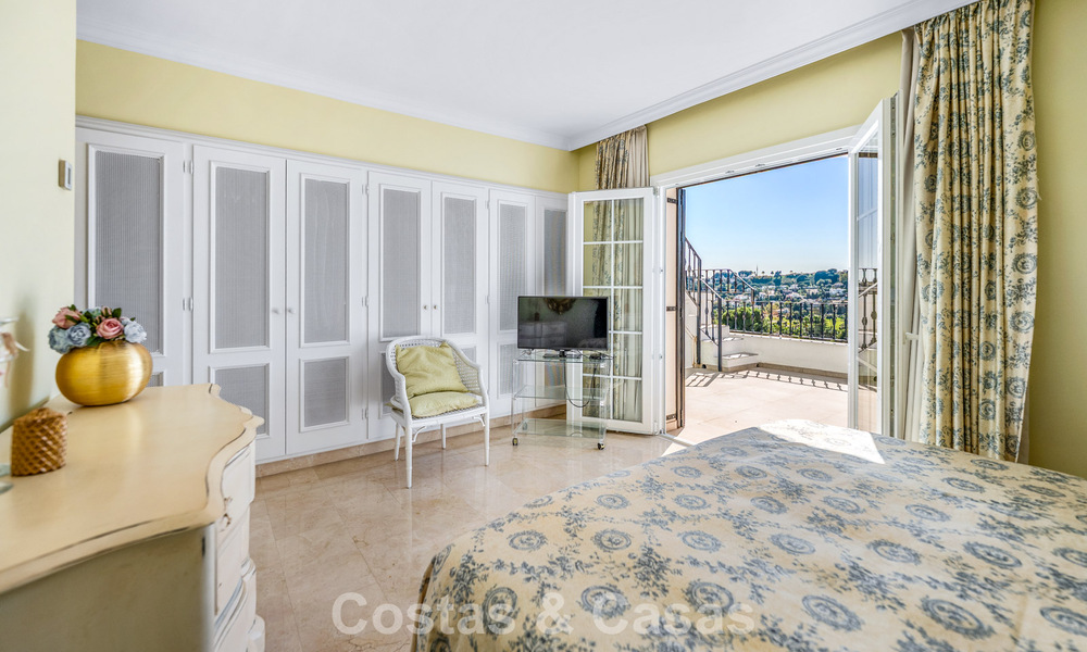 Charmante rijwoning te koop in Andalusisch complex op wandelafstand van voorzieningen in Nueva Andalucia, Marbella 802371