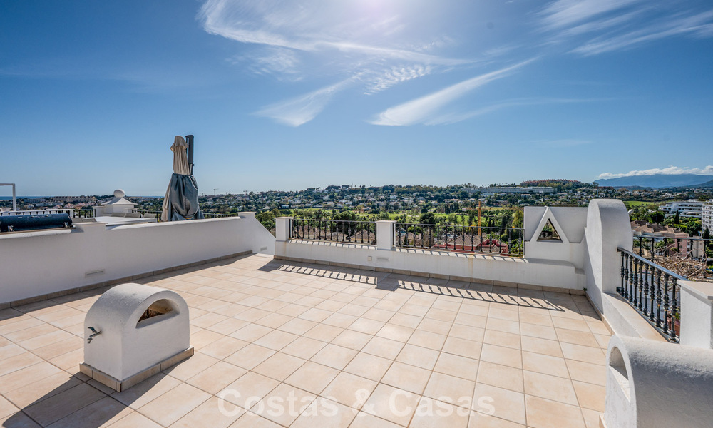 Charmante rijwoning te koop in Andalusisch complex op wandelafstand van voorzieningen in Nueva Andalucia, Marbella 802378