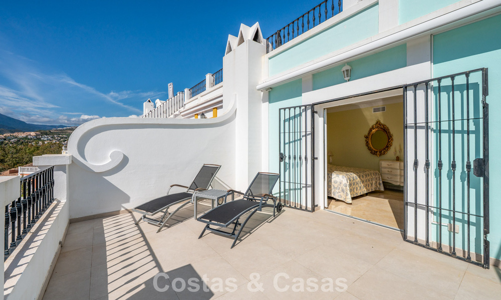 Charmante rijwoning te koop in Andalusisch complex op wandelafstand van voorzieningen in Nueva Andalucia, Marbella 802379