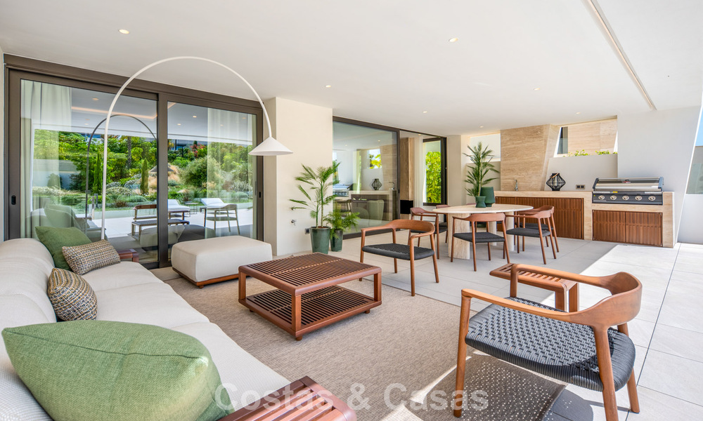 Exclusief duplex appartement met Fendi interieur in vijfsterrencomplex te koop op Marbella’s Golden Mile 802303