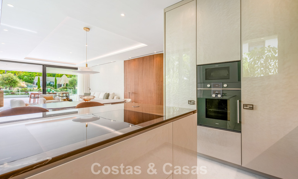 Exclusief duplex appartement met Fendi interieur in vijfsterrencomplex te koop op Marbella’s Golden Mile 802327
