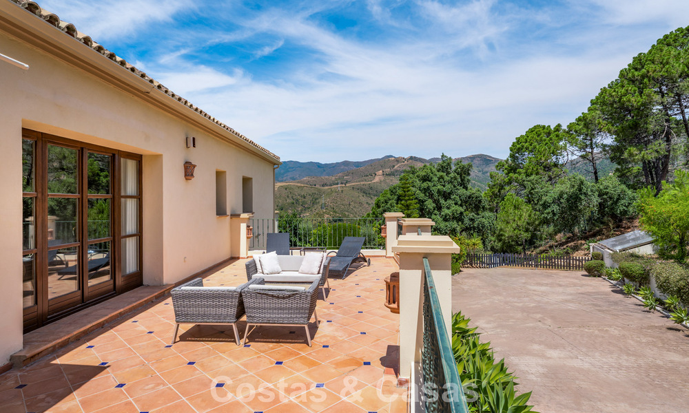 Statig, Spaans landgoed (Finca) te koop in een groene omgeving op de New Golden Mile tussen Marbella en Estepona 802214