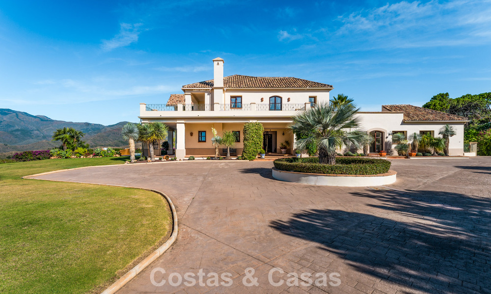 Statig, Spaans landgoed (Finca) te koop in een groene omgeving op de New Golden Mile tussen Marbella en Estepona 802218