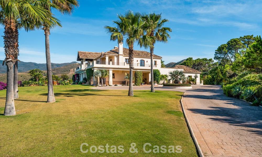 Statig, Spaans landgoed (Finca) te koop in een groene omgeving op de New Golden Mile tussen Marbella en Estepona 802219