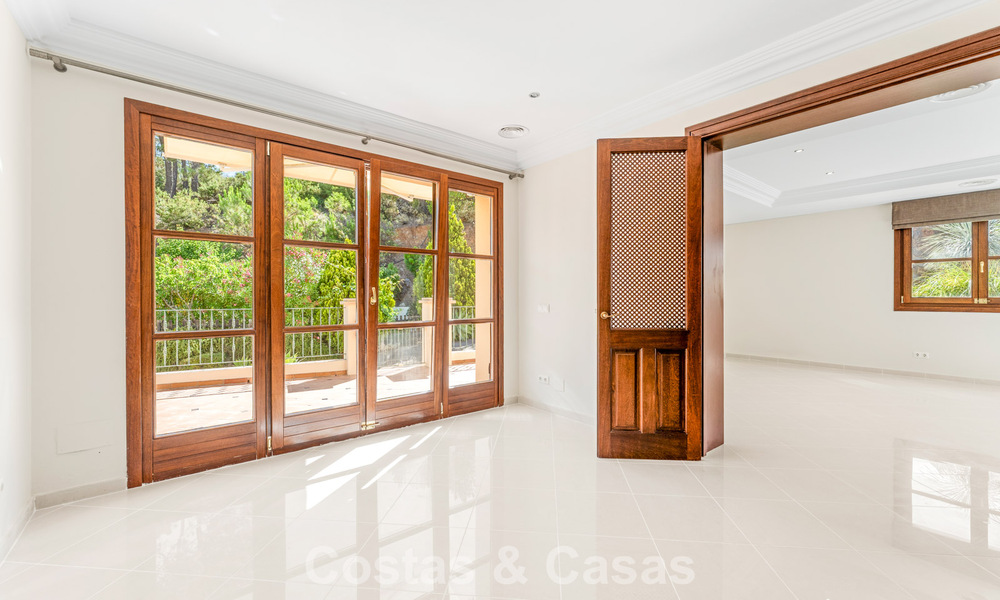 Statig, Spaans landgoed (Finca) te koop in een groene omgeving op de New Golden Mile tussen Marbella en Estepona 802248