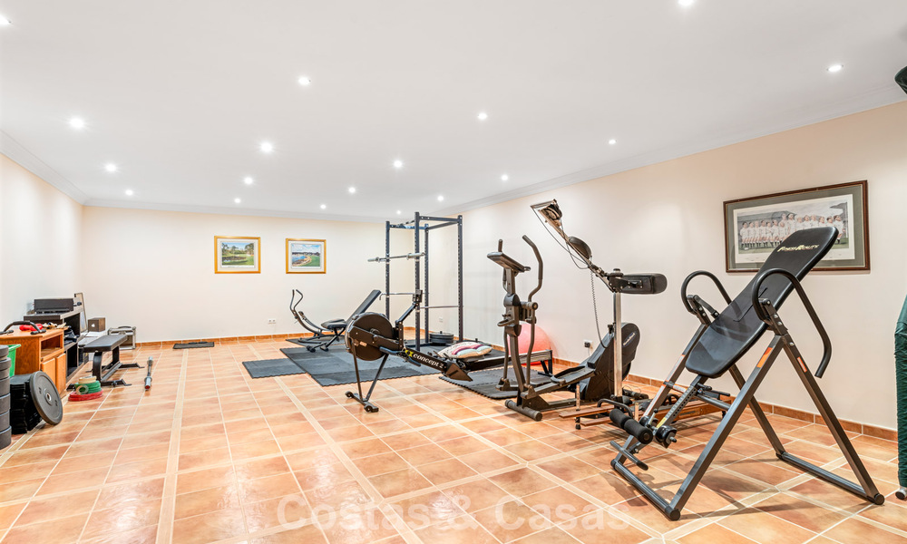 Statig, Spaans landgoed (Finca) te koop in een groene omgeving op de New Golden Mile tussen Marbella en Estepona 802254