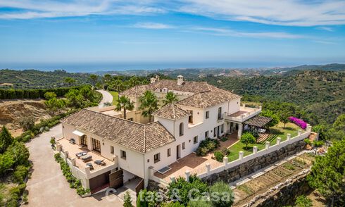 Statig, Spaans landgoed (Finca) te koop in een groene omgeving op de New Golden Mile tussen Marbella en Estepona 802278