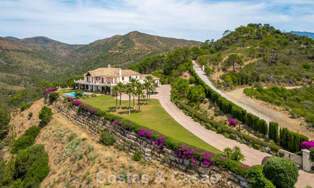 Statig, Spaans landgoed (Finca) te koop in een groene omgeving op de New Golden Mile tussen Marbella en Estepona 802283
