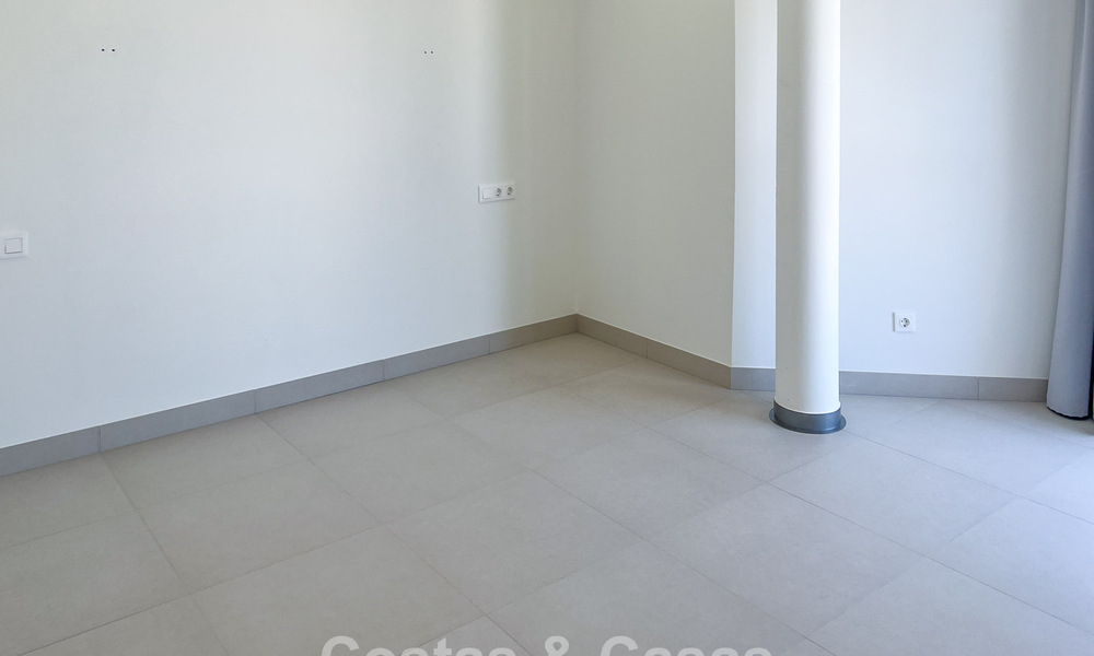 Modern hoekappartement in een exclusief boetiekresort met panoramisch zeezicht nabij La Cala de Mijas, Costa del Sol 802141