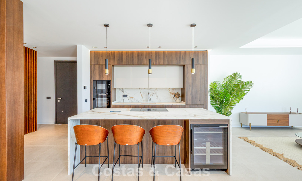 Gloednieuwe, moderne luxevilla met zeezicht te koop in Mijas, Costa del Sol 802150