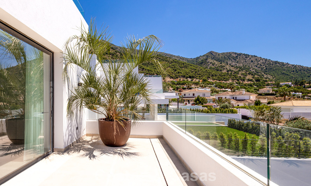 Gloednieuwe, moderne luxevilla met zeezicht te koop in Mijas, Costa del Sol 802162