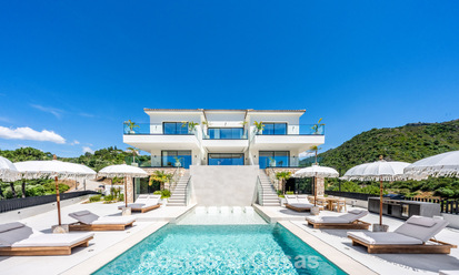 Instapklare, hedendaagse luxevilla te koop in een gated community in Marbella - Benahavis 802424