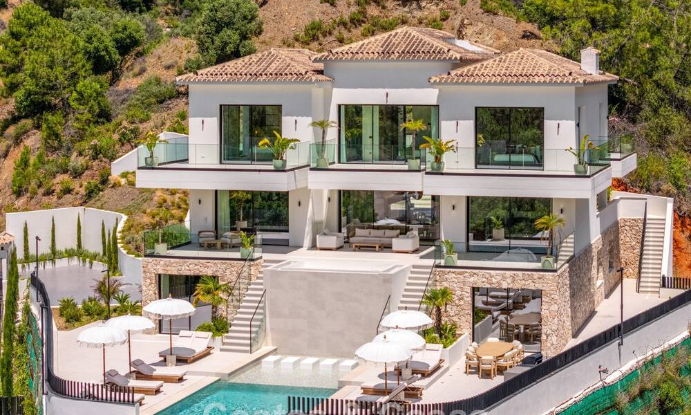 Instapklare, hedendaagse luxevilla te koop in een gated community in Marbella - Benahavis 802426