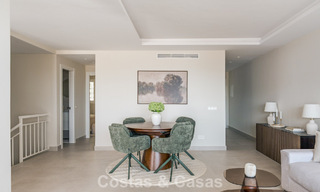 Modern gerenoveerd appartement met zeezicht te koop in de heuvels van Marbella - Benahavis 802448 
