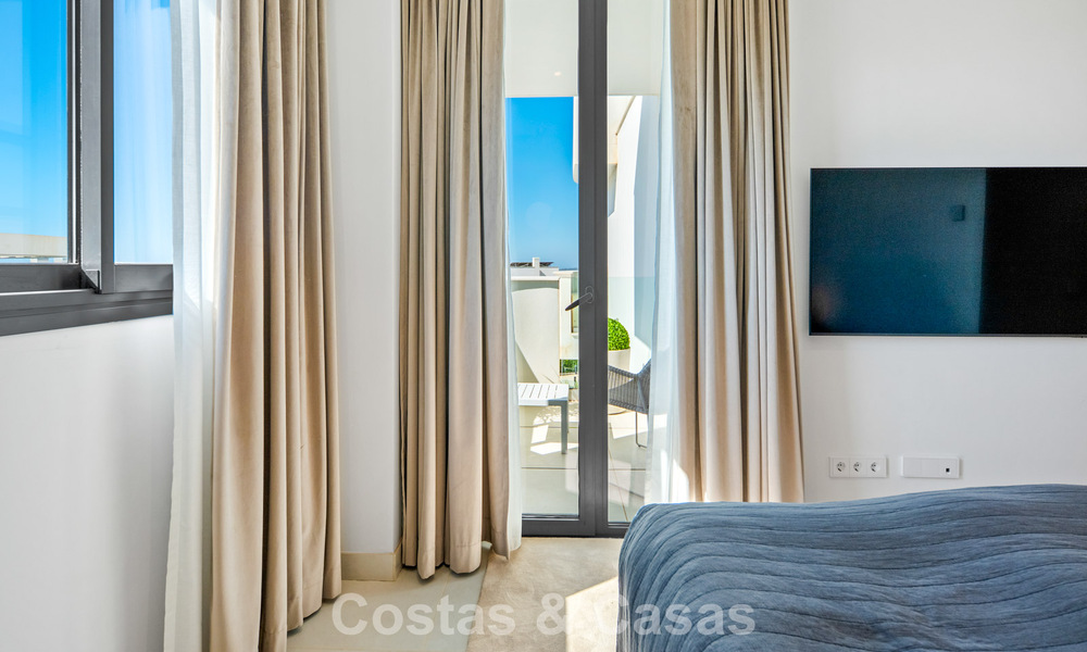 Eigentijds appartement te koop in een vernieuwend lifestyle-complex in Fuengirola, Costa del Sol 802536
