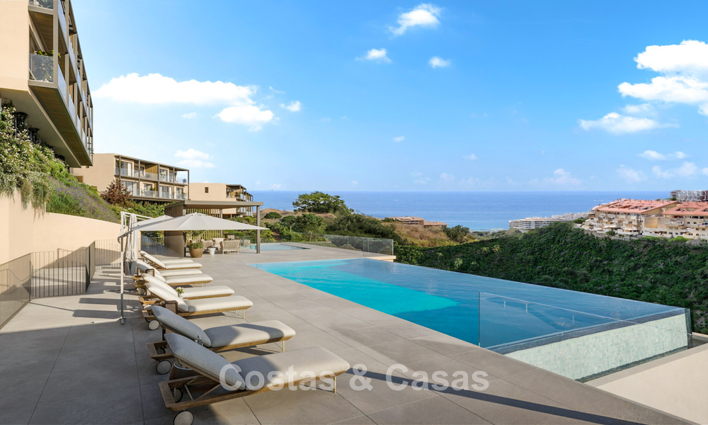 Vooruitstrevende schakelvilla’s met schitterend zeezicht te koop in een gewilde residentie in Fuengirola, Costa del Sol 802625