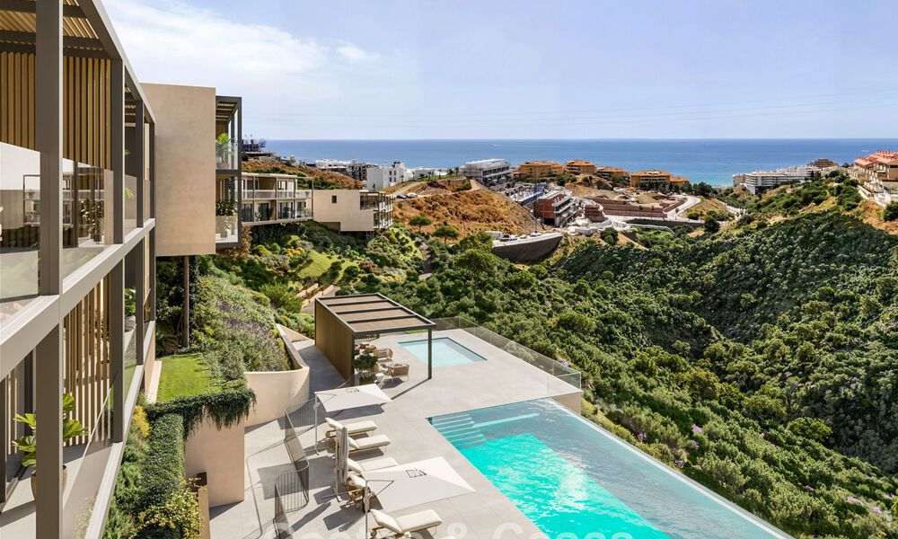 Vooruitstrevende schakelvilla’s met schitterend zeezicht te koop in een gewilde residentie in Fuengirola, Costa del Sol 802626