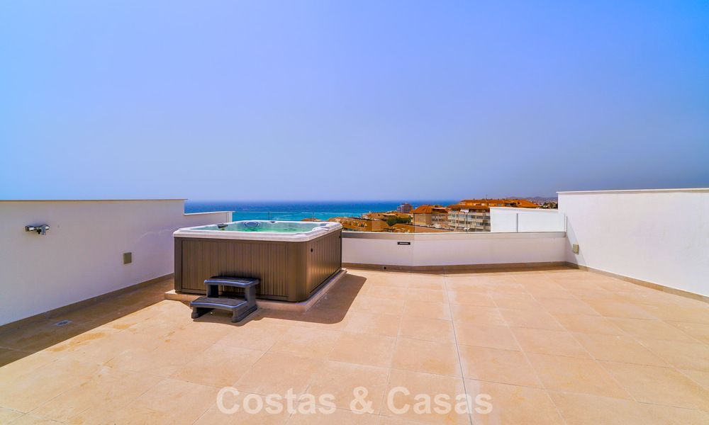 Moderne luxe appartementen met zeezicht in El Higuerón, een resort-stijl complex in Fuengirola, Costa del Sol 802671