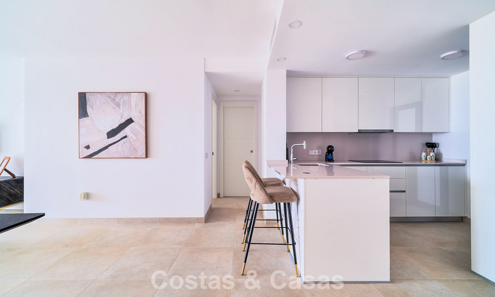 Moderne luxe appartementen met zeezicht in El Higuerón, een resort-stijl complex in Fuengirola, Costa del Sol 802683
