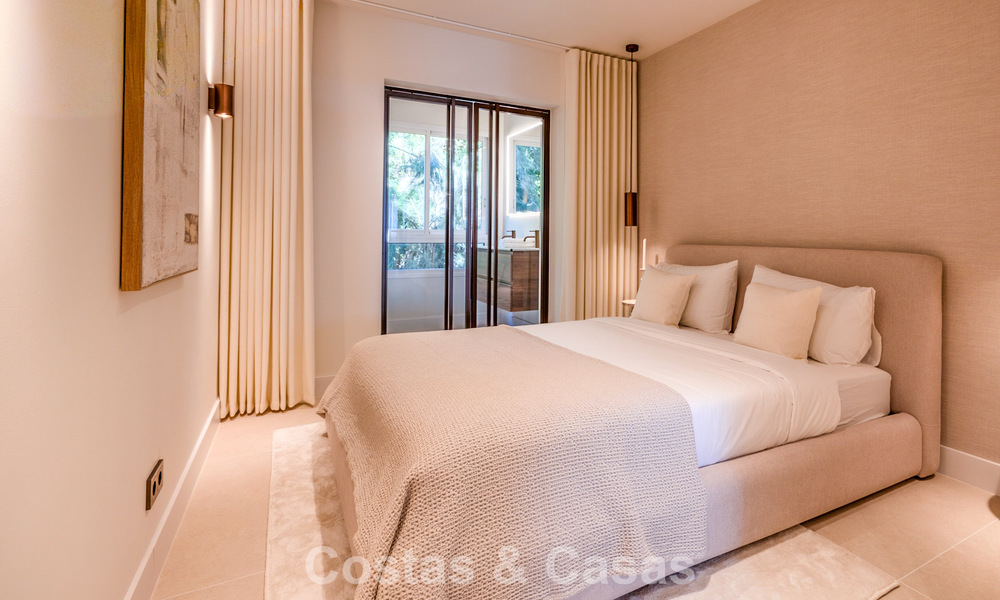Gerenoveerd designappartement met panoramisch zeezicht te koop in La Quinta, Marbella - Benahavis 802702