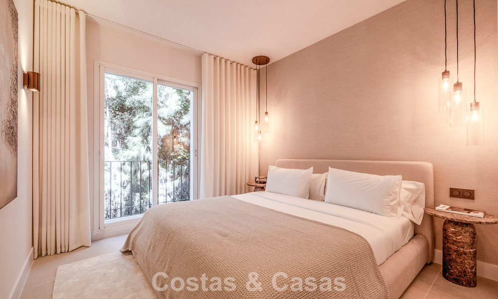 Gerenoveerd designappartement met panoramisch zeezicht te koop in La Quinta, Marbella - Benahavis 802711
