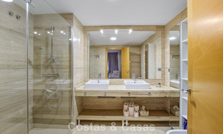 Lichtrijk penthouse met panoramisch zeezicht te koop in de heuvels van Marbella - Benahavis 802650 