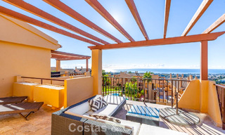 Lichtrijk penthouse met panoramisch zeezicht te koop in de heuvels van Marbella - Benahavis 802653 
