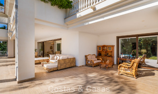 Klassieke Mediterrane Villa te koop op enkele meters v/h strand e/d golfbaan o/d New Golden Mile tussen Marbella en Estepona 802736 