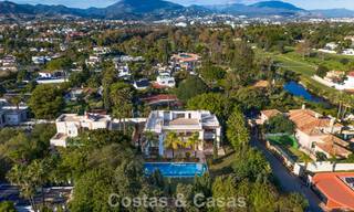 Klassieke Mediterrane Villa te koop op enkele meters v/h strand e/d golfbaan o/d New Golden Mile tussen Marbella en Estepona 802742 